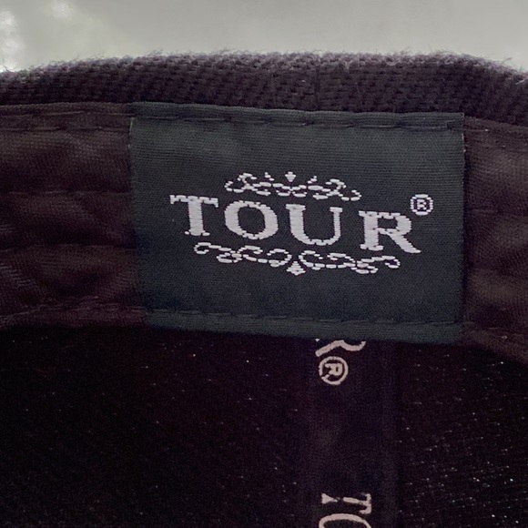 Vintage Black Baseball Cap with White French Words - Picture 4 of 4